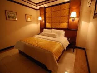 La Roca Veranda Suites & Restaurant Legazpi Exterior photo